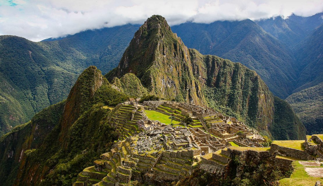 machupicchu-inca-ruins-cusco-peru-unesco-world-heritage-site-hiking-trek-unique-destination-concept (2)